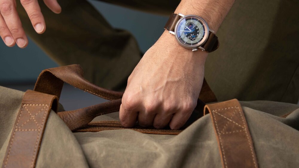 Brillier american with an ameriquartz movement